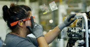 wekelijks Edelsteen actrice Google Glass 2 is Transforming Workplace Training - eLearningInside News